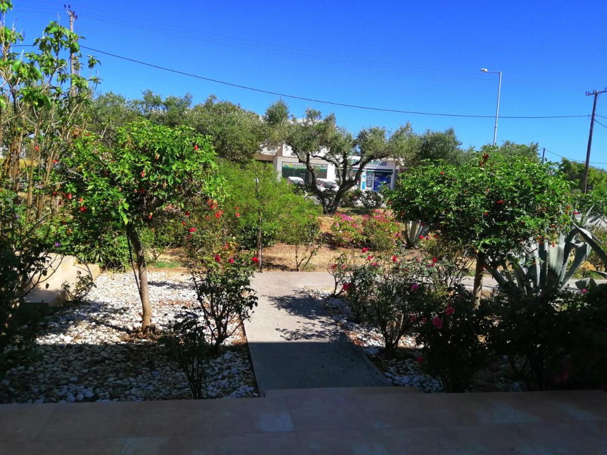 Spacious Beach House Theologos Exterior photo