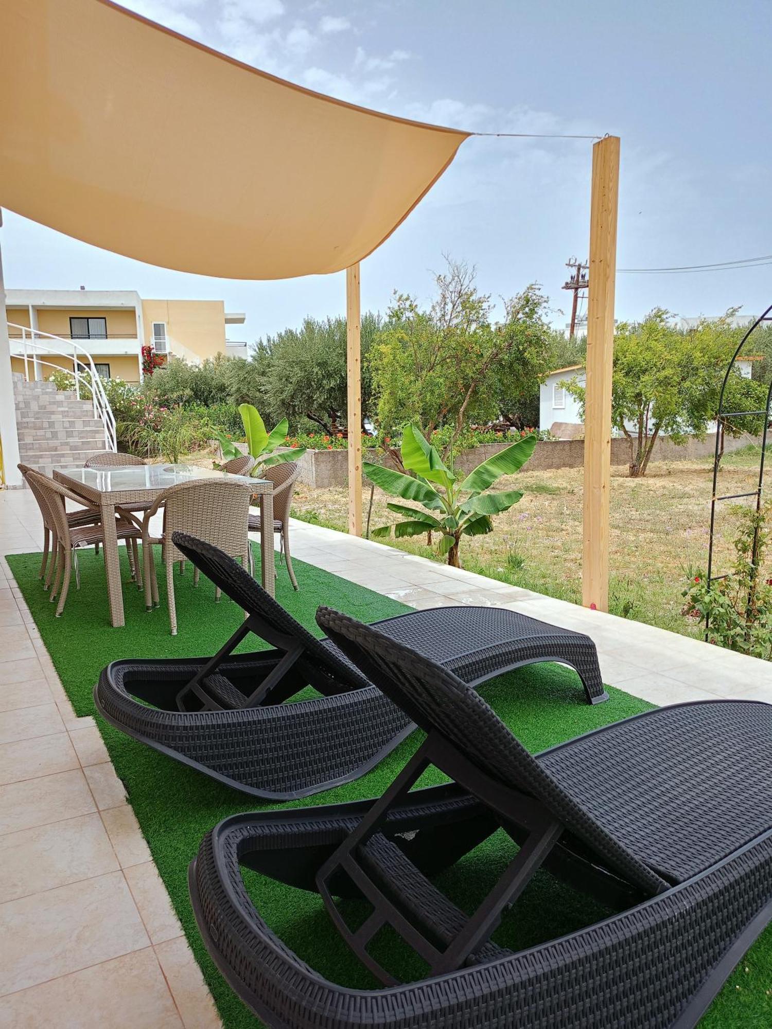 Spacious Beach House Theologos Exterior photo