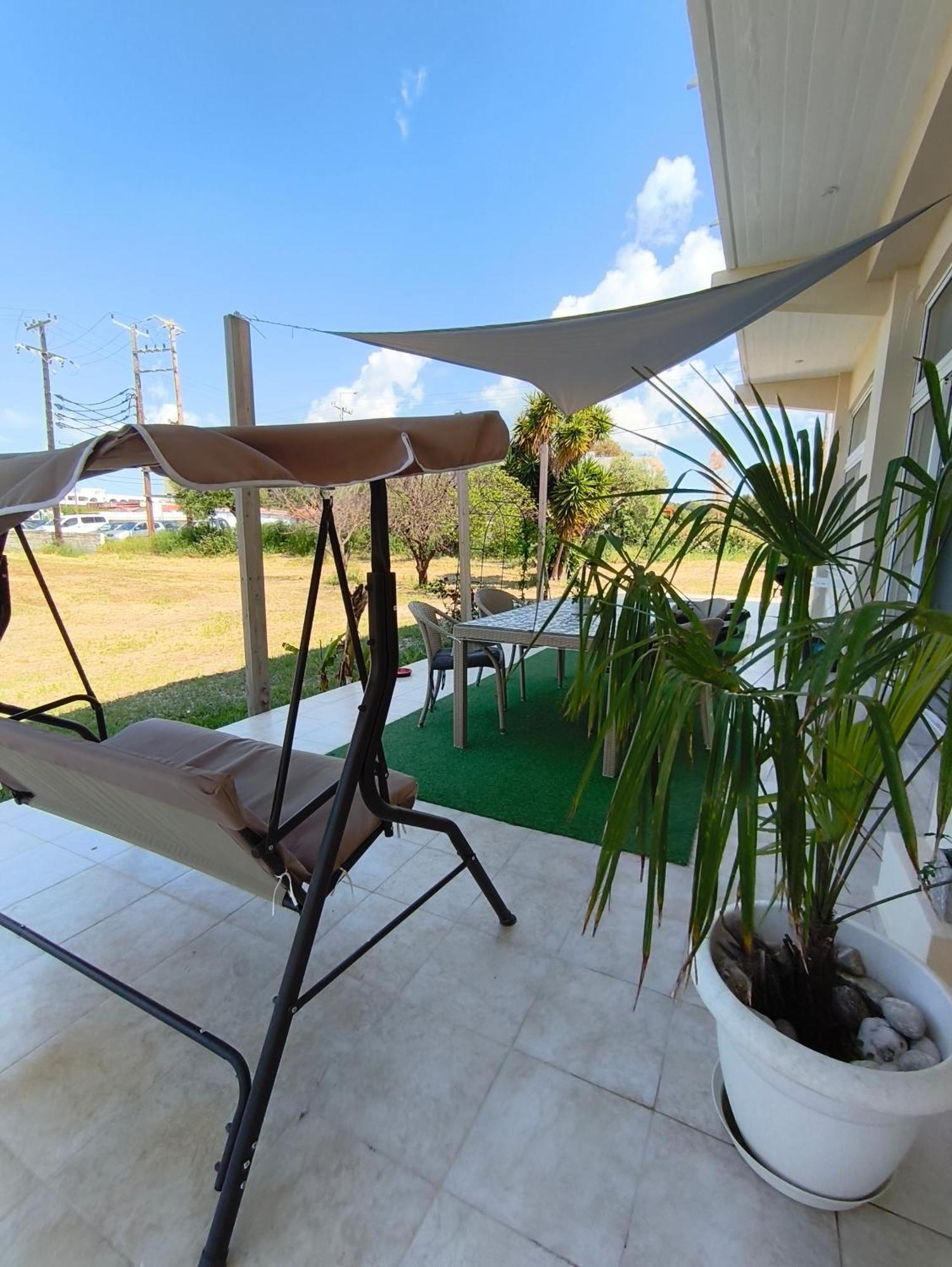 Spacious Beach House Theologos Exterior photo